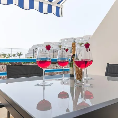 Charming Seaside And Terasse In Playa Paraiso Апартаменти *