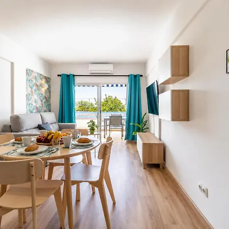 Charming Seaside And Terasse In Playa Paraiso 阿德耶